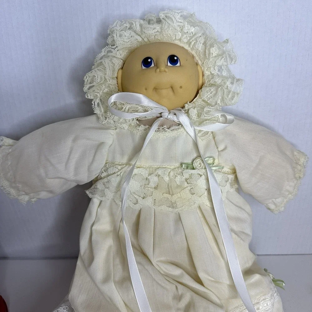 Vintage Original Doll Baby Cabbage Patch Kid by MN‎ Thomas With Dress Gown